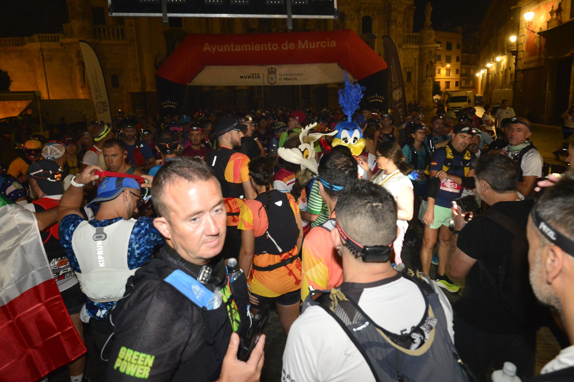 En imágenes, salida y llegada de la 90K a Caravaca de la Cruz