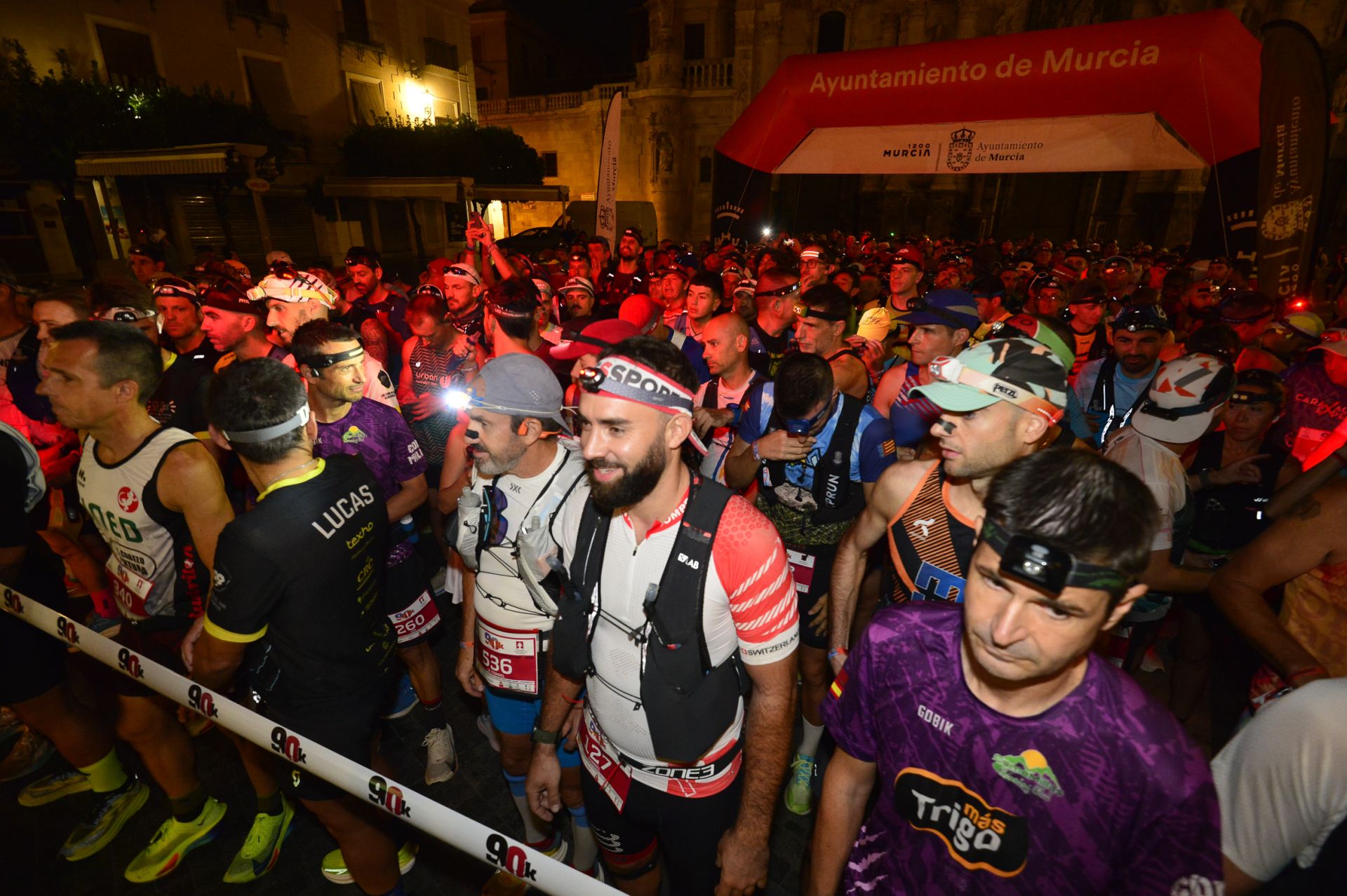 En imágenes, salida y llegada de la 90K a Caravaca de la Cruz