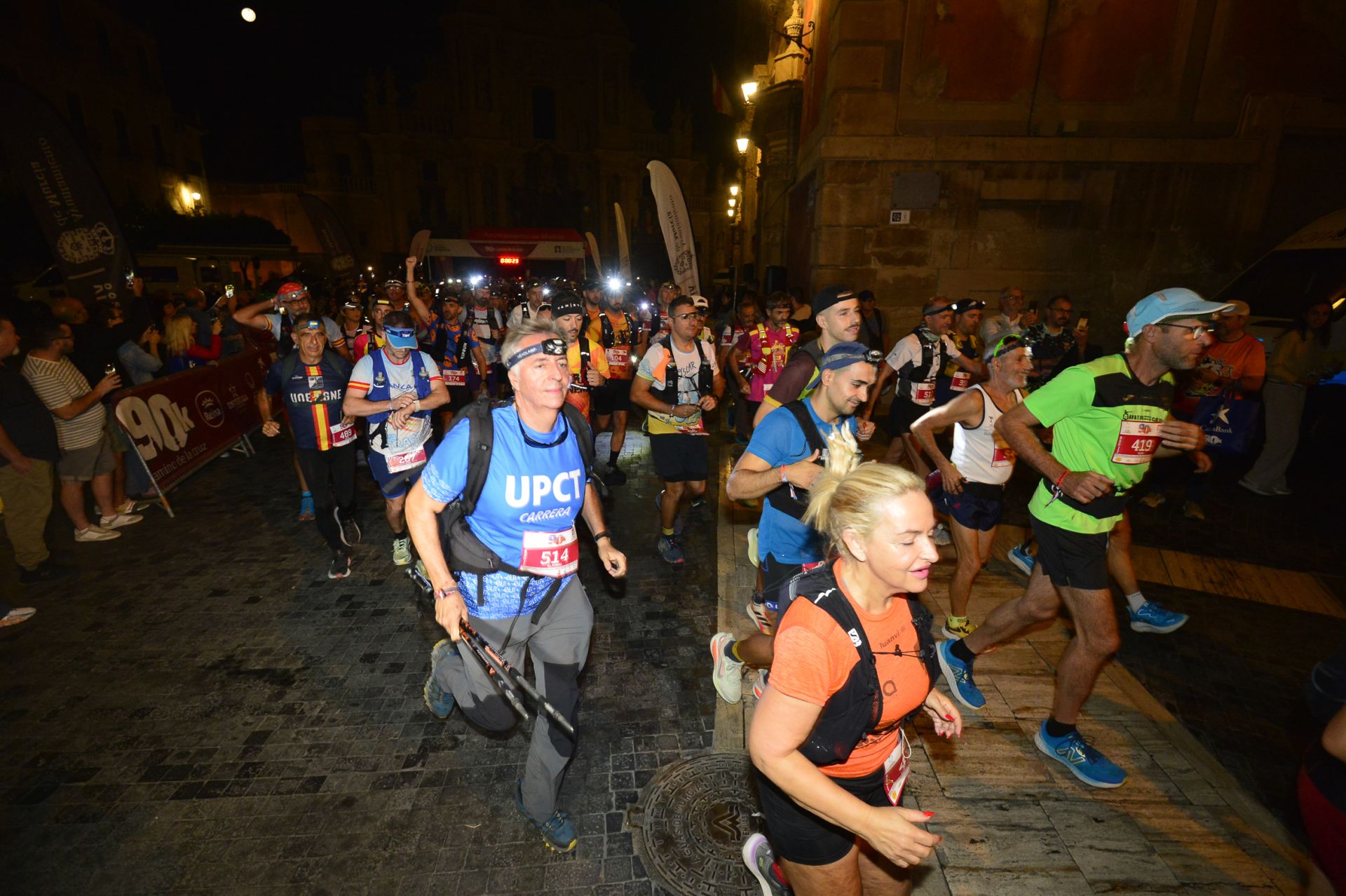 En imágenes, salida y llegada de la 90K a Caravaca de la Cruz