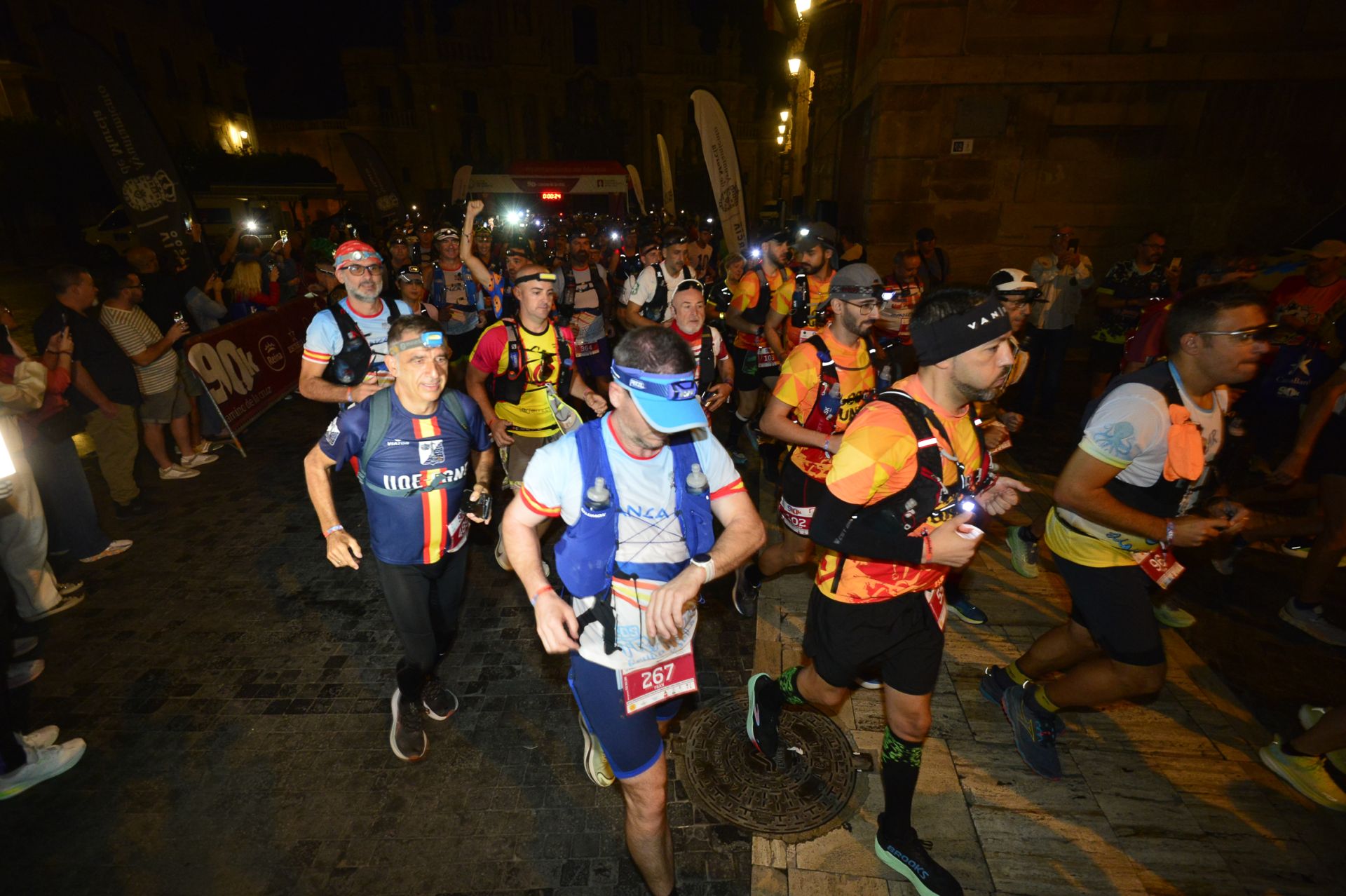 En imágenes, salida y llegada de la 90K a Caravaca de la Cruz