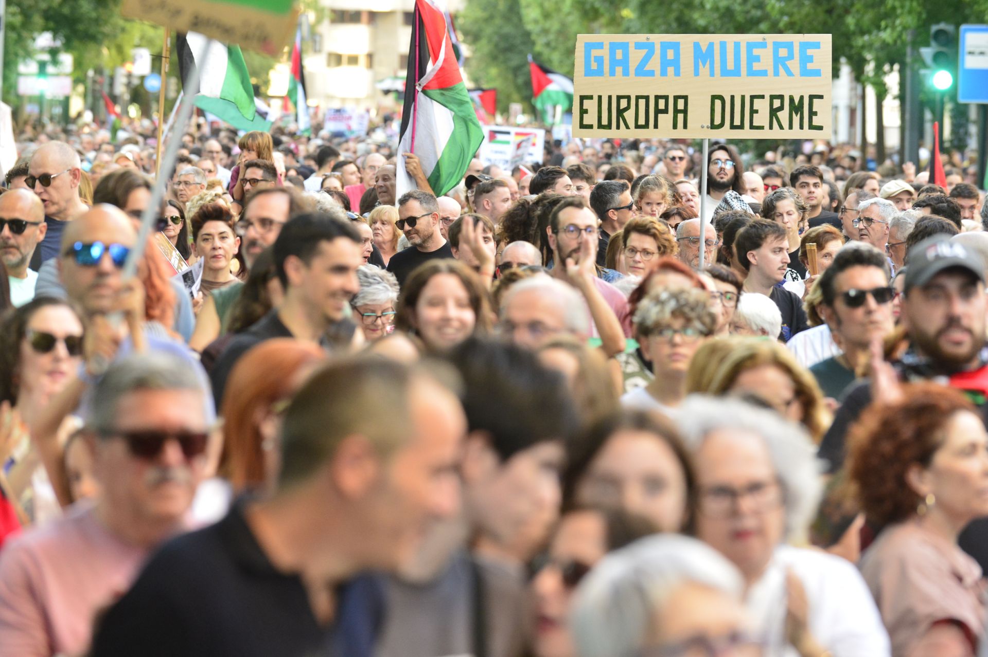 La masiva manifestación por Gaza en Murcia, en imágenes