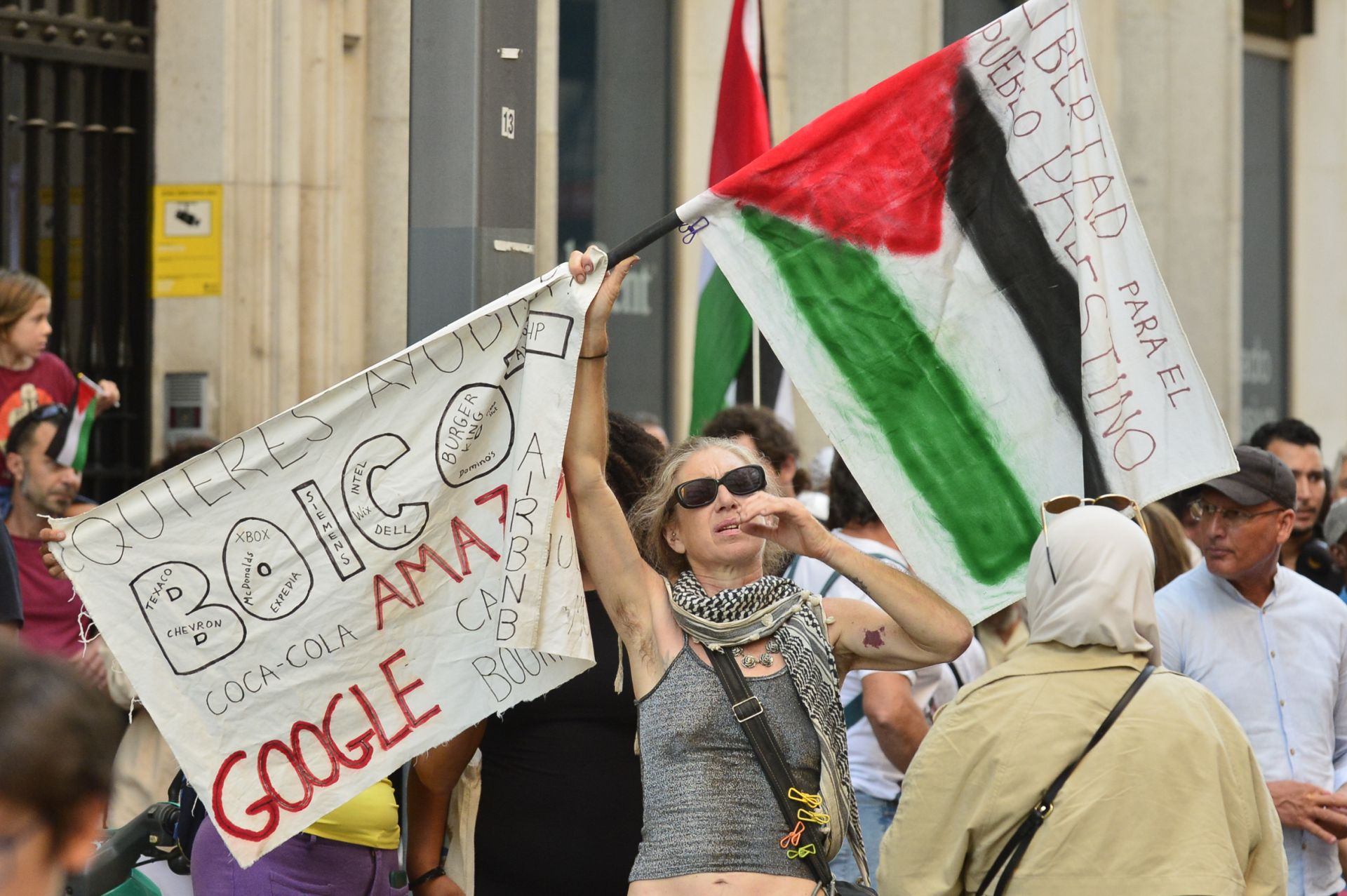 La masiva manifestación por Gaza en Murcia, en imágenes