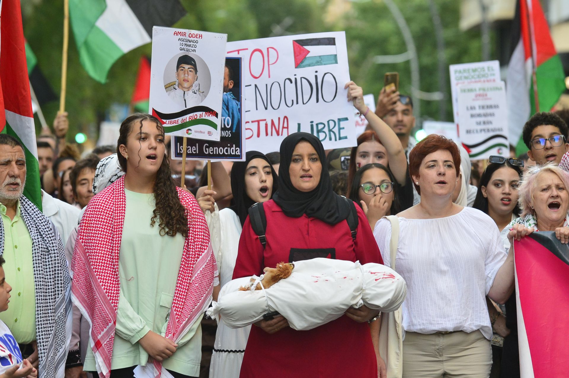 La masiva manifestación por Gaza en Murcia, en imágenes