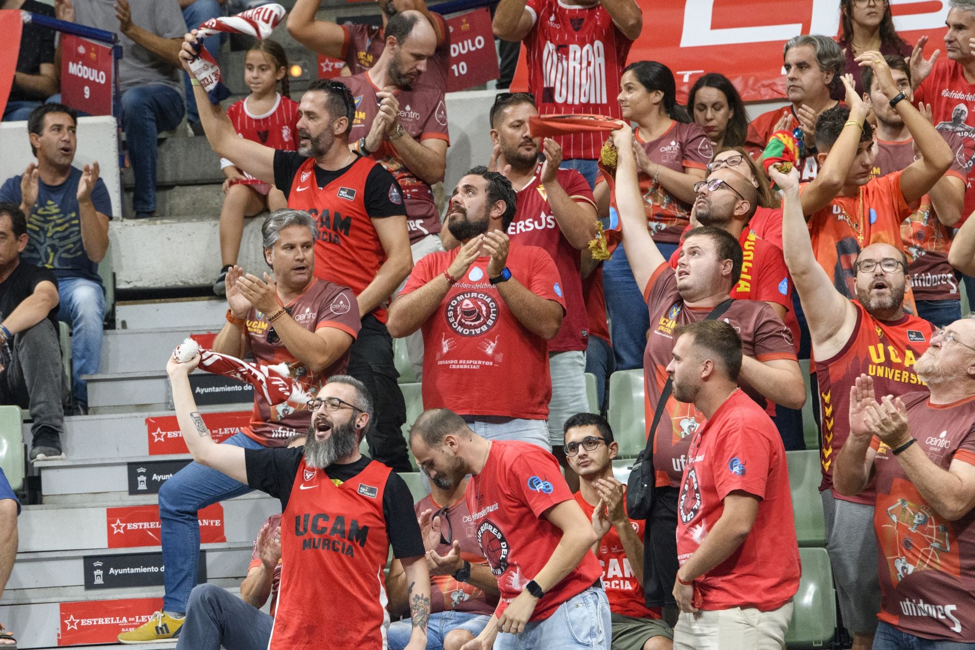 Un UCAM de sobresaliente el primer día ante el Andorra, en imágenes