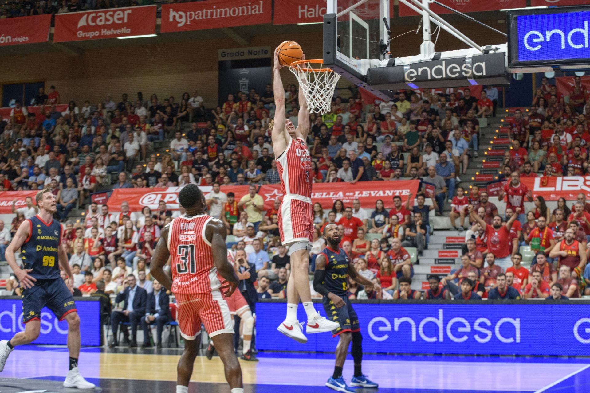 Un UCAM de sobresaliente el primer día ante el Andorra, en imágenes