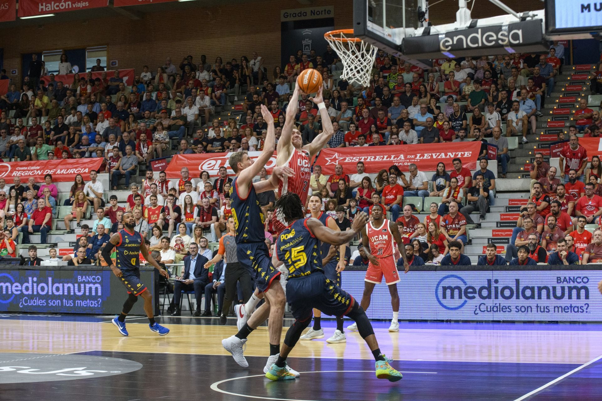 Un UCAM de sobresaliente el primer día ante el Andorra, en imágenes
