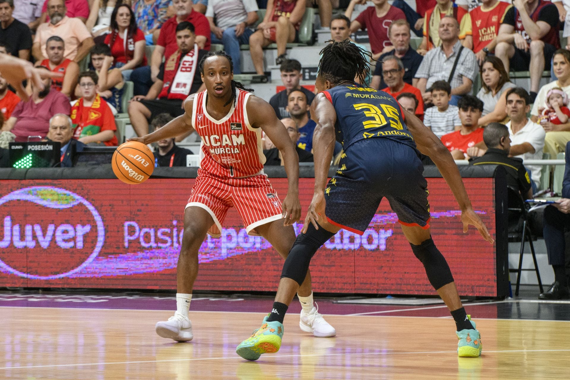 Un UCAM de sobresaliente el primer día ante el Andorra, en imágenes
