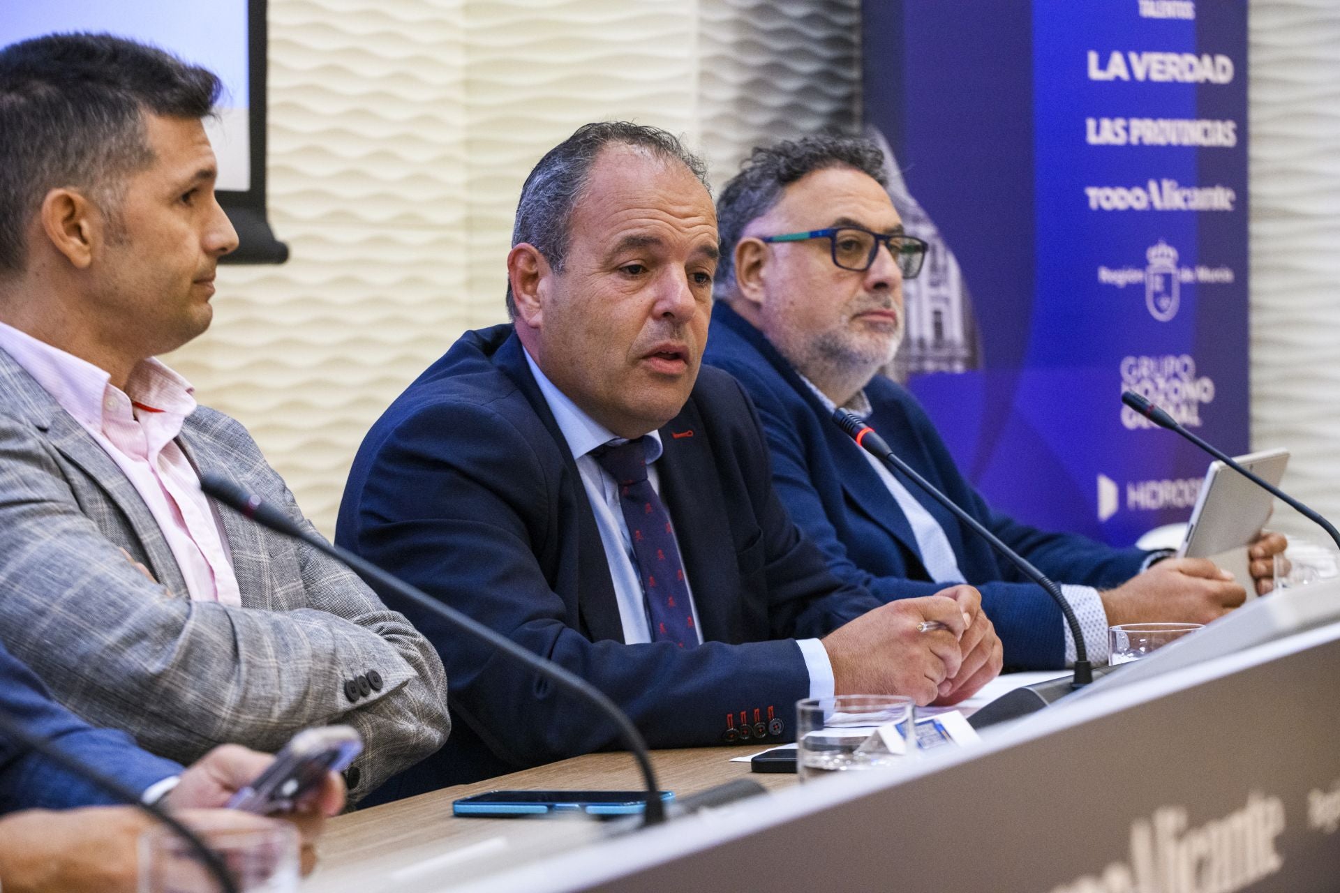 El encuentro &#039;Experiencias Empresariales. Eje Murcia-Valencia&#039;, en imágenes