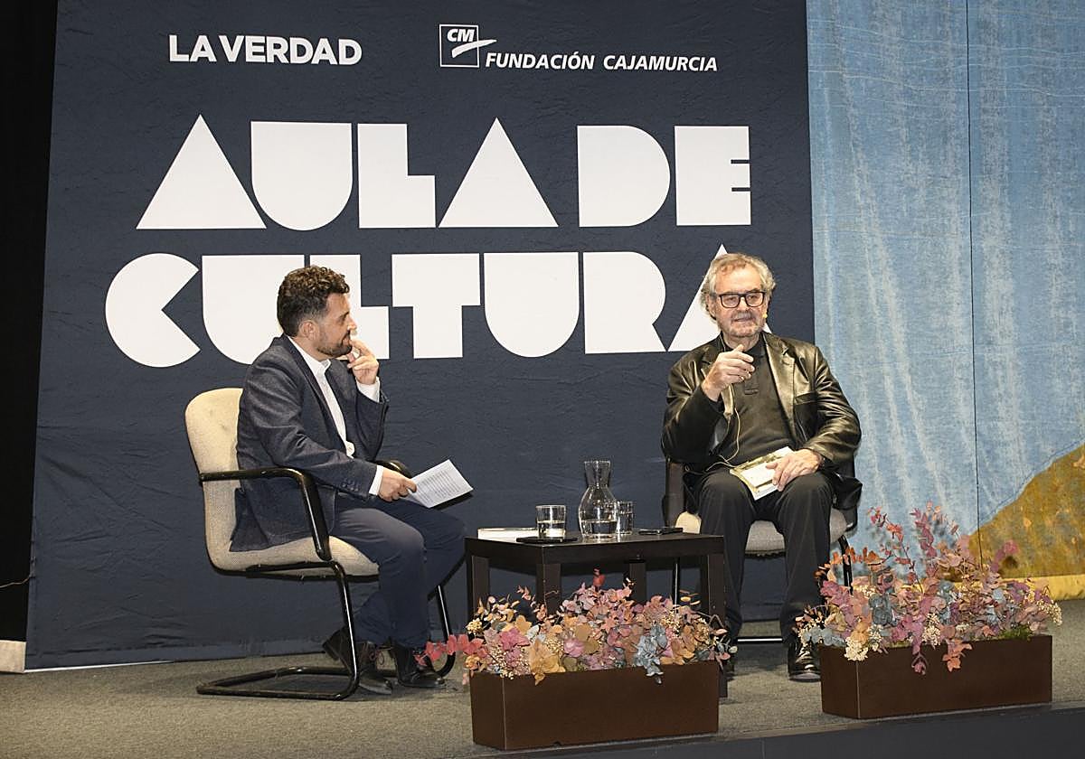 Fermín Bocos abre la temporada del Aula de Cultura de LA VERDAD, en imágenes