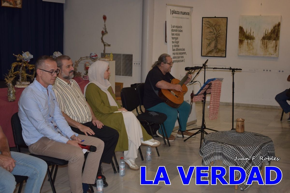 Imágenes de Charla &#039;La voz de Palestina. Diálogo con Eman y Abdallah Mhanna&#039; en Caravaca