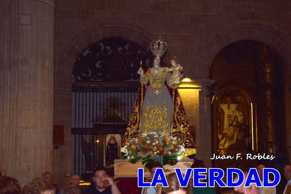 Imágenes de la Misa Solemne y Procesión de la Virgen del Rosario en Caravaca de la Cruz