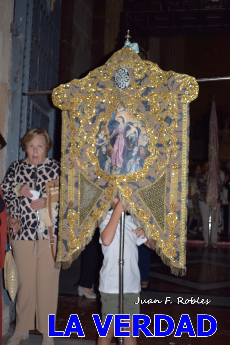 Imágenes de la Misa Solemne y Procesión de la Virgen del Rosario en Caravaca de la Cruz