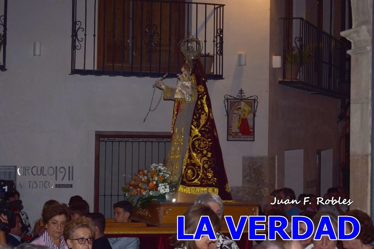 Imágenes de la Misa Solemne y Procesión de la Virgen del Rosario en Caravaca de la Cruz