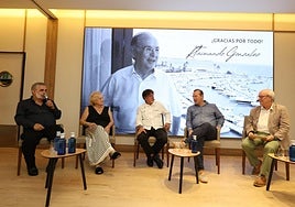 Domingo Guirao, Mari Cruz García, Ginés José Nicolás y Pablo González-Conejero, en la mesa de expertos, moderada por Pachi Larrosa.