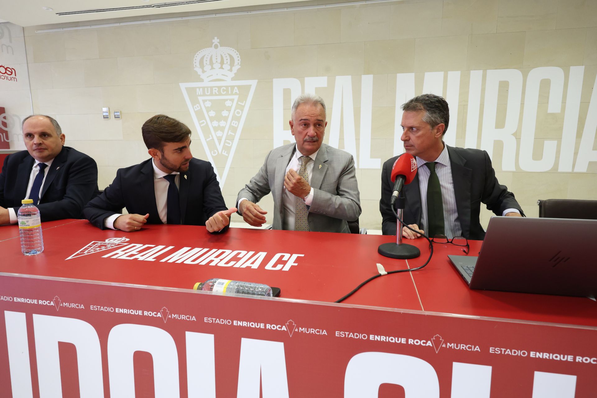 Las imágenes de la junta del Real Murcia