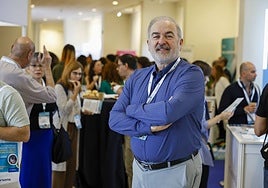 El científico Adrián Krainer, este miércoles en el Auditorio Regional de Murcia, donde se celebra el II Congreso Iberoamericano de Genética Médica y Genética Genómica.