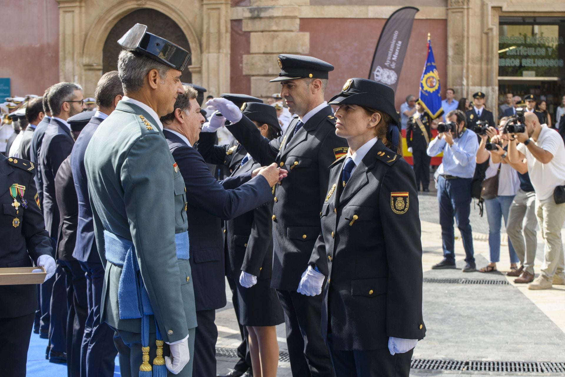 El acto por el Día de la Policía en Murcia, en imágenes
