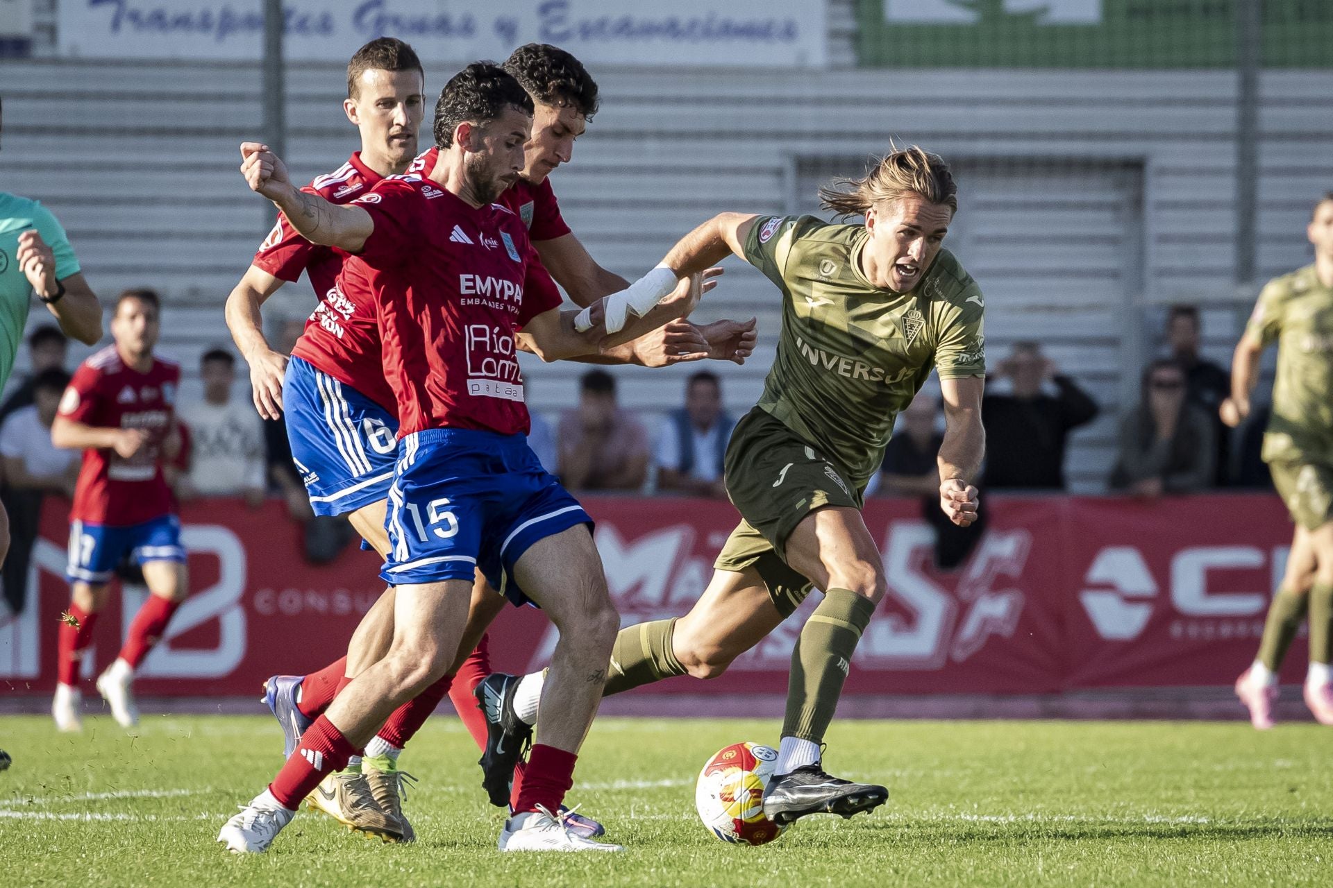 El Real Murcia entra en estado crítico en Tarazona, en imágenes