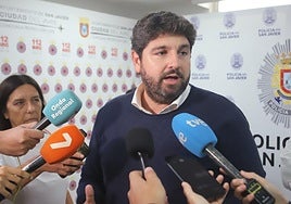 Fernando López Miras, este sábado, en el centro de seguridad de San Javier.