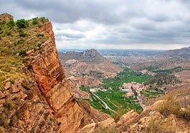 Vista panorámica del municipio de Ojós.