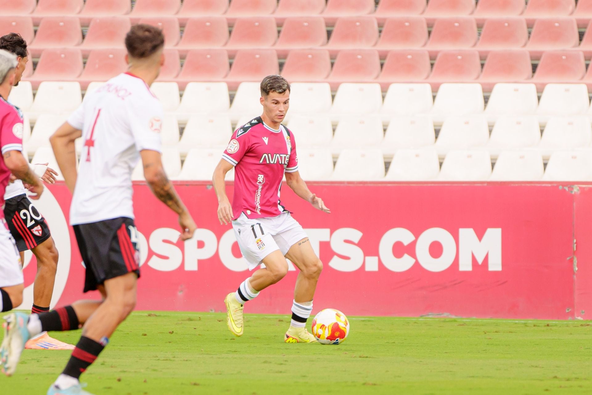 El FC Cartagena naufraga ante el Sevilla Atlético, en imágenes