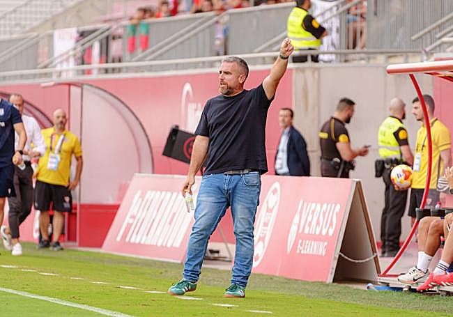 Javi Rey, ayer, en el partido contra el Sevilla Atlético.