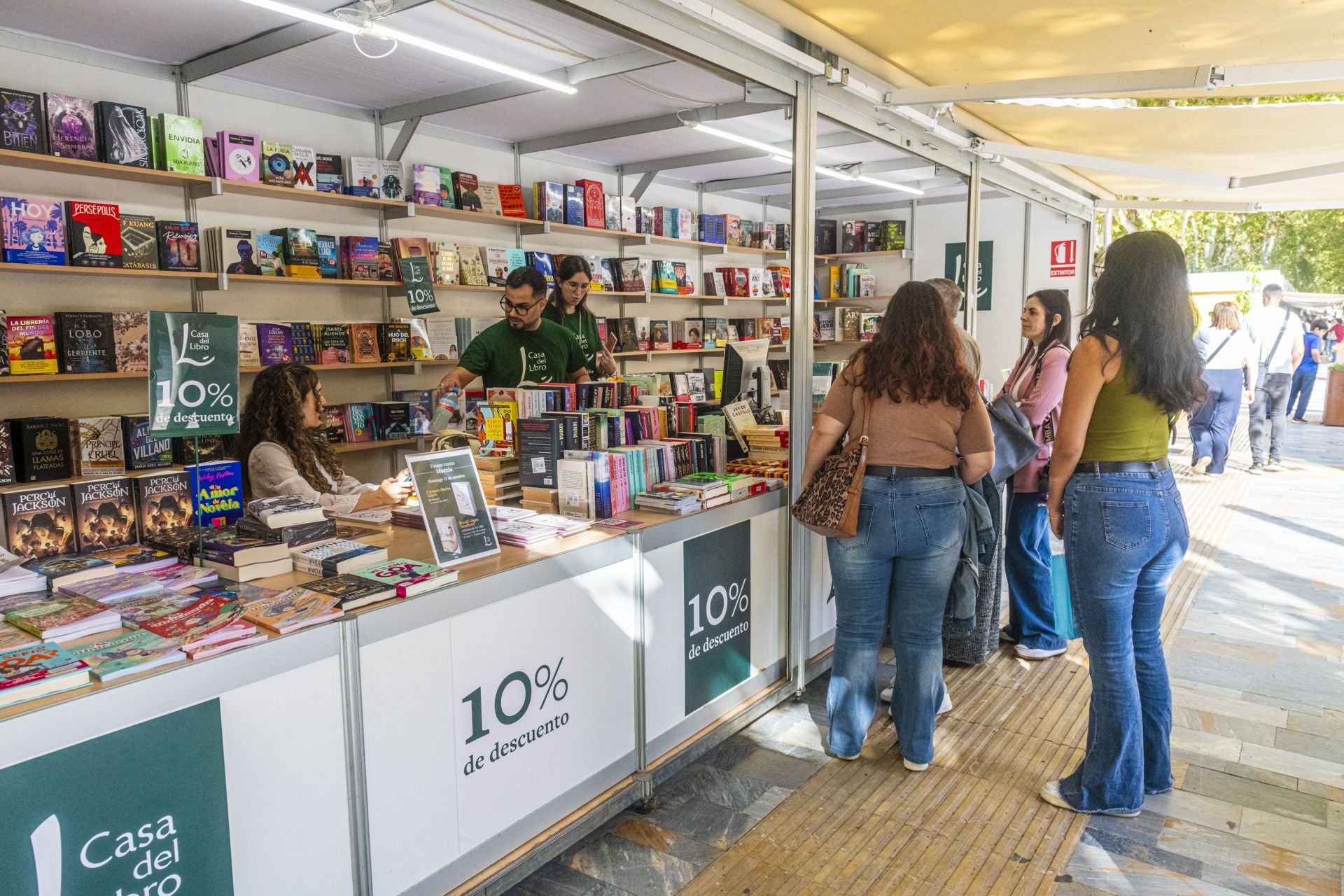 Último día de la Feria del Libro de Murcia, en imágenes