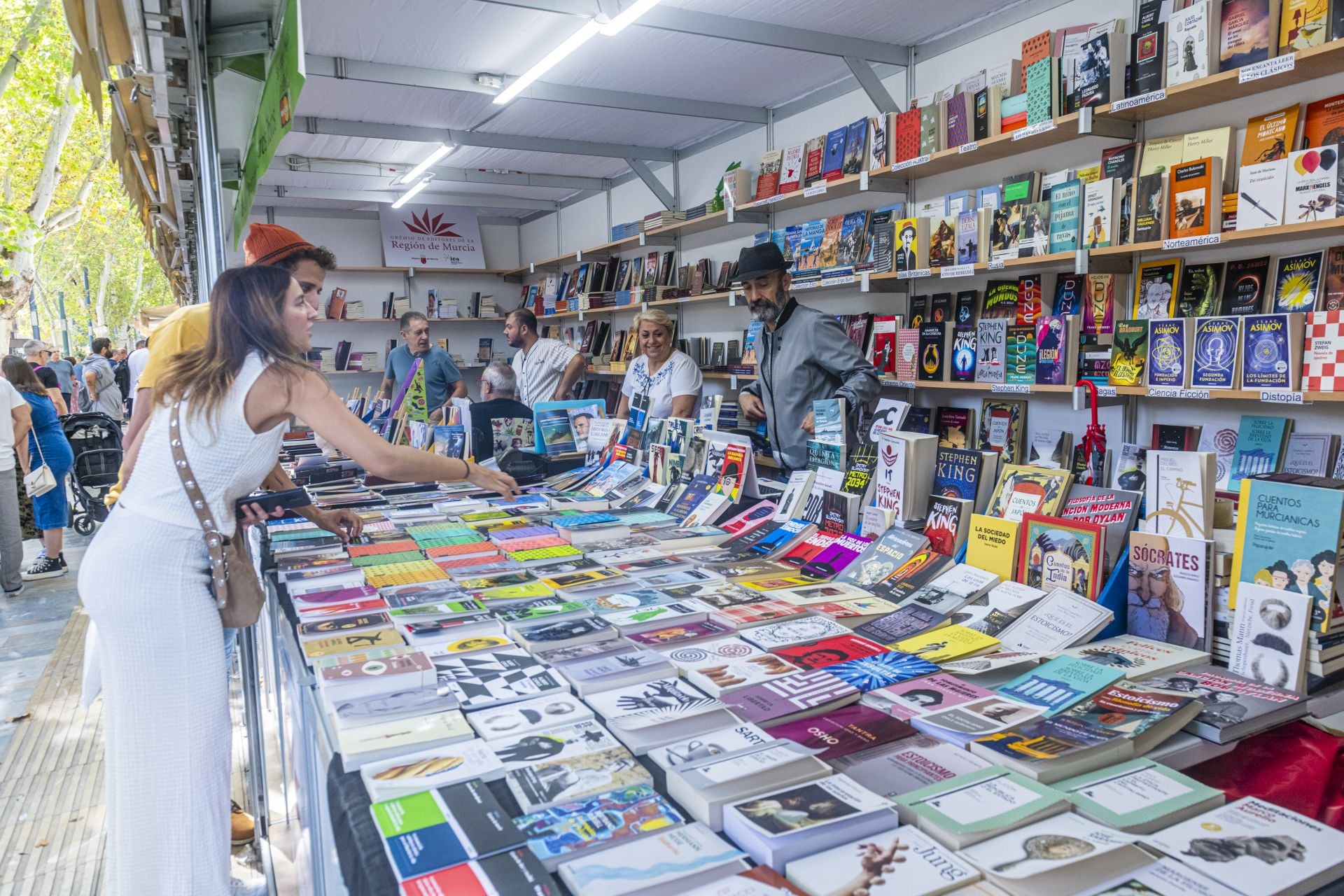 Último día de la Feria del Libro de Murcia, en imágenes