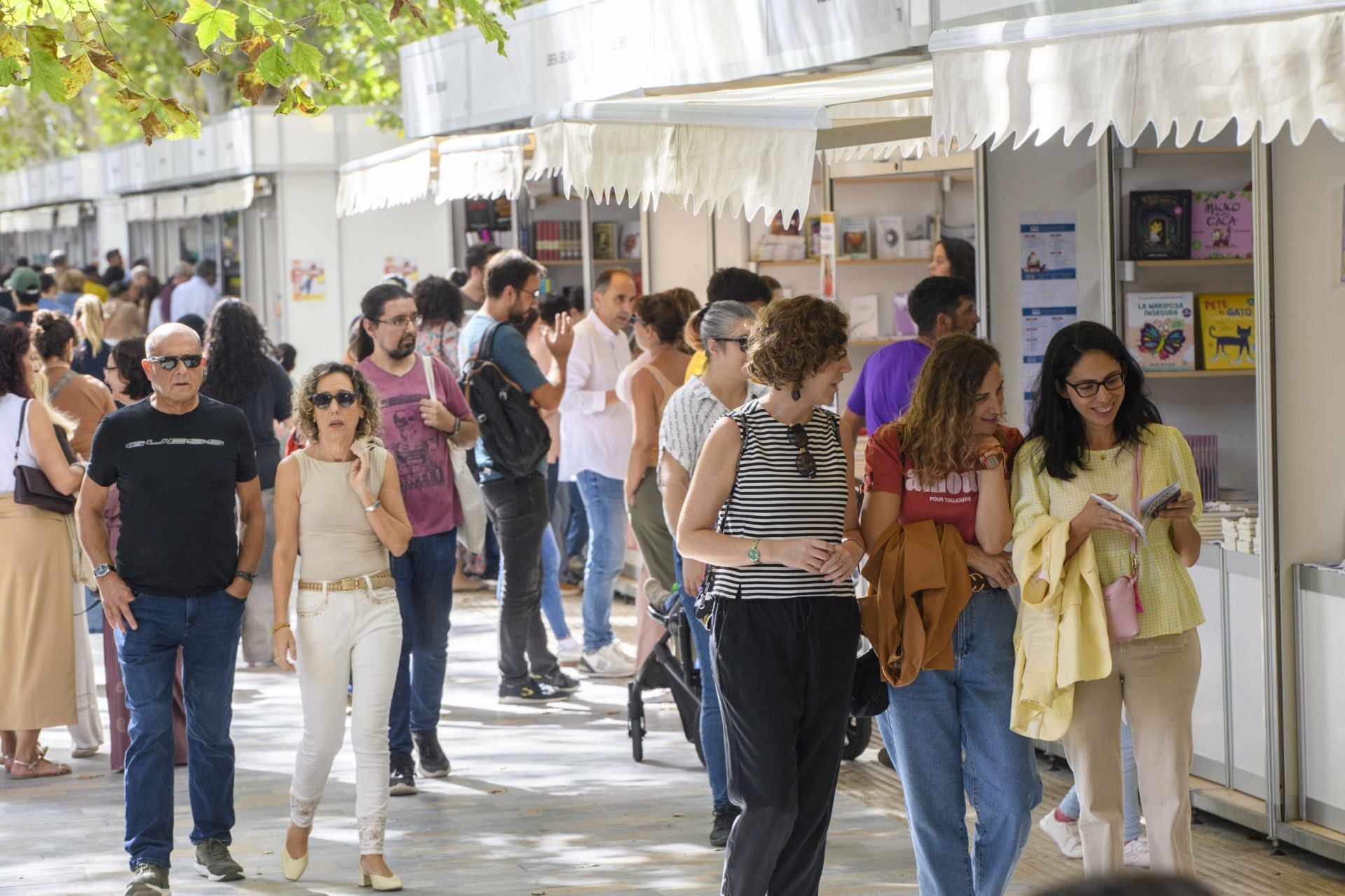 Último día de la Feria del Libro de Murcia, en imágenes