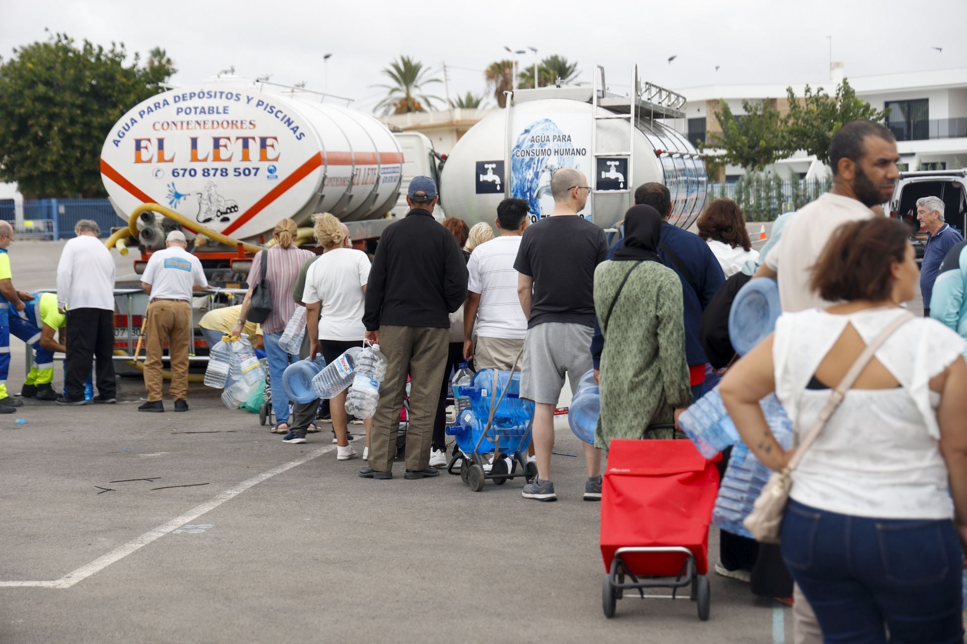 Sin agua potable en el Mar Menor, en imágenes
