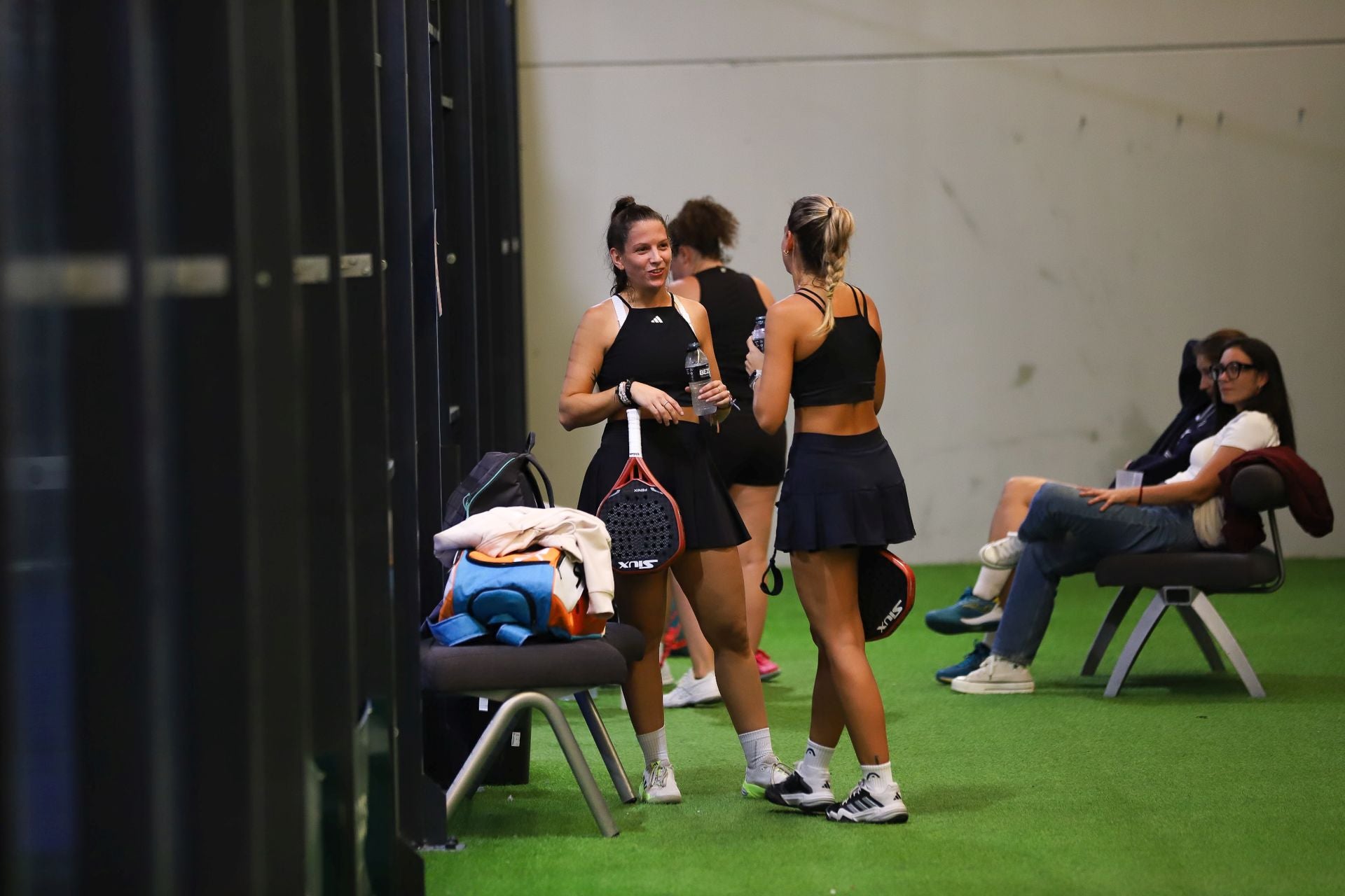 Eclosión del pádel entre las mujeres de la Región, en imágenes