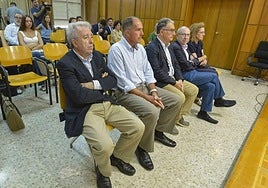 Antonio Cerdá, Manuel Alfonso Guerrero, Joaquín Bascuñana, José María Ródenas y María Antonieta Fernández, en el banquillo de la Audiencia Provincial por el 'caso Novo Carthago'.