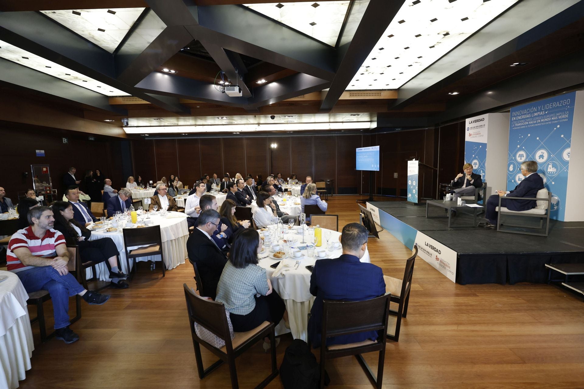 Encuentro &#039;Innovación y liderazgo en energías limpias&#039;, en imágenes