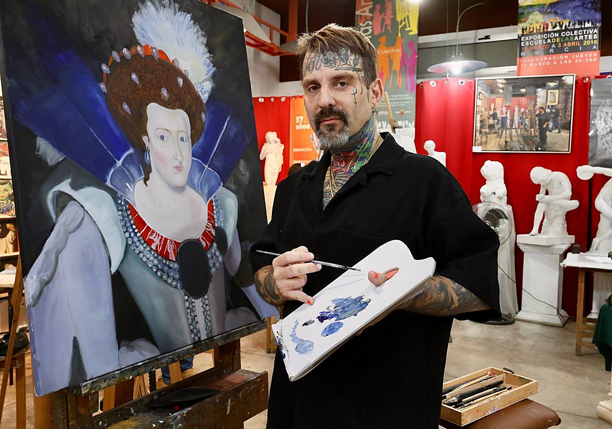 David Panales, en la Escuela de Artes Herminio Estrella. La pintura se ha convertido para él en algo terapéutico.