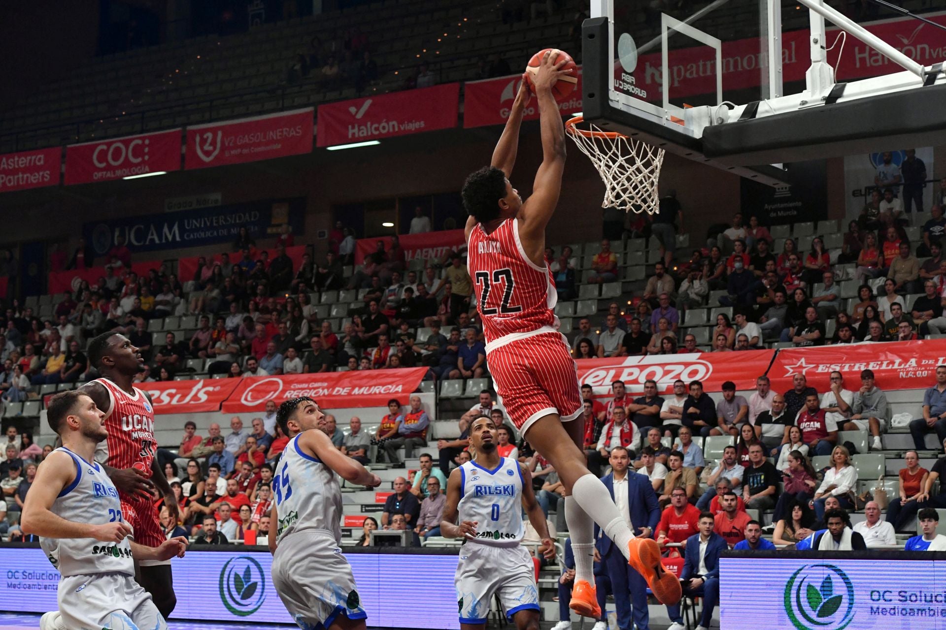 Las imágenes del trinfo del UCAM ante el Rilski (77-63)