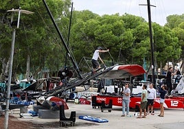 Naves en construcción. Los equipos ultiman la confección de sus naves en el CAR.