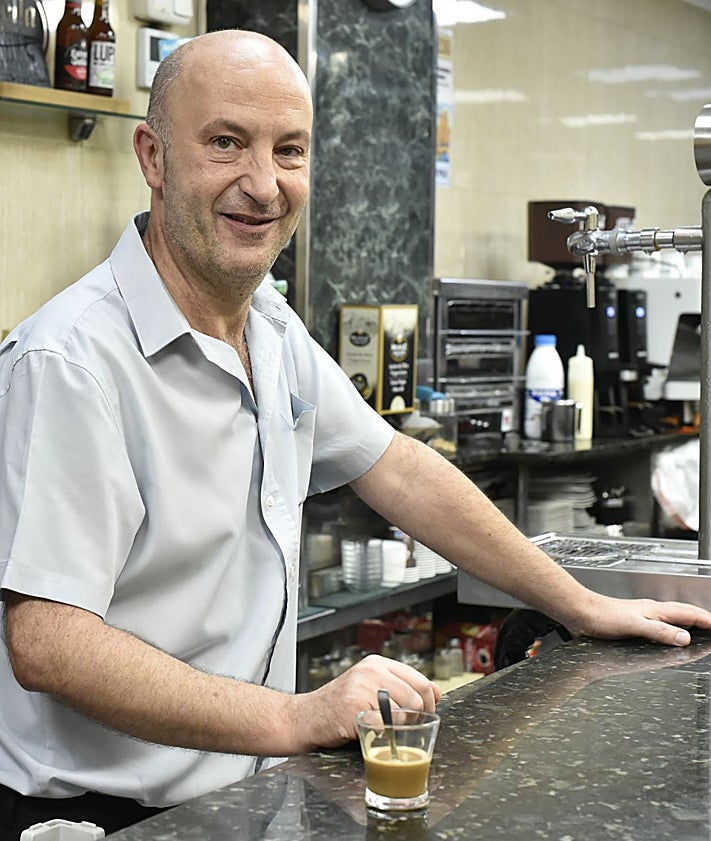 Imagen secundaria 2 - El barrio murciano que sube la persiana antes de las 5.30 horas