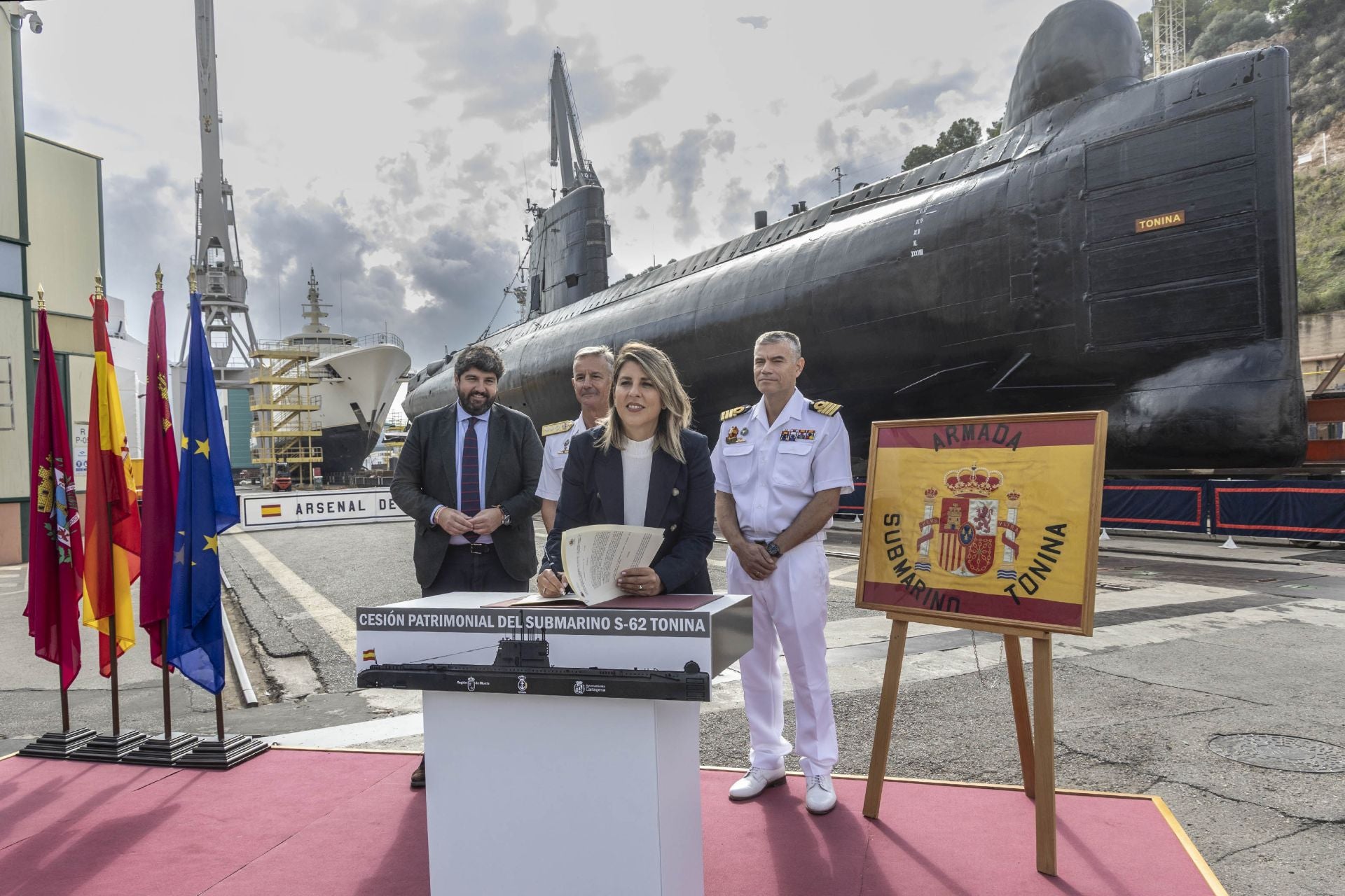 El Ayuntamiento de Cartagena asume la titularidad del submarino &#039;Tonina&#039;, en imágenes