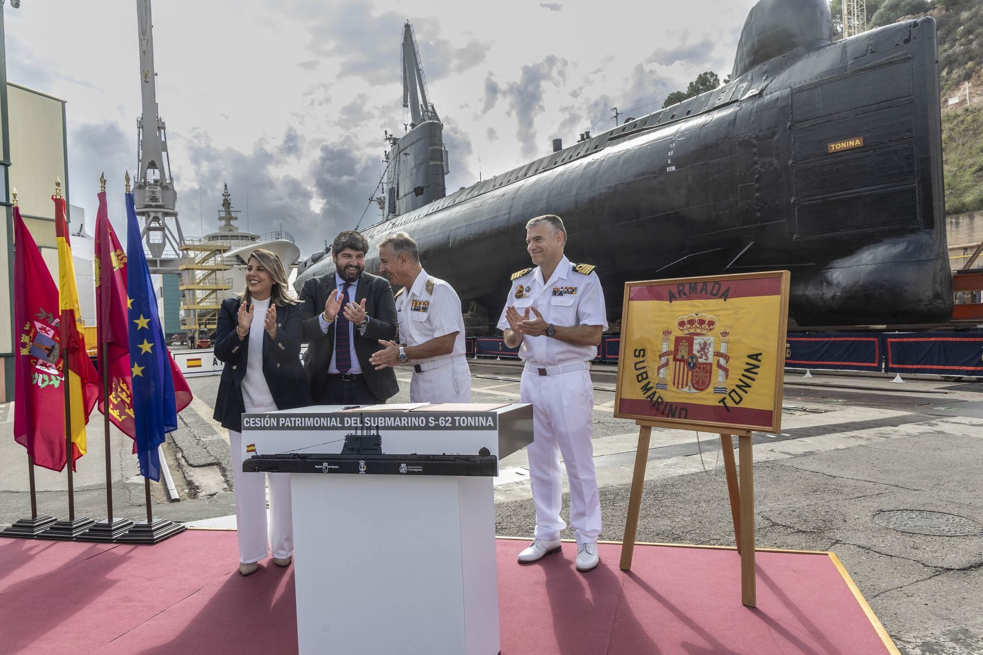 El Ayuntamiento de Cartagena asume la titularidad del submarino &#039;Tonina&#039;, en imágenes