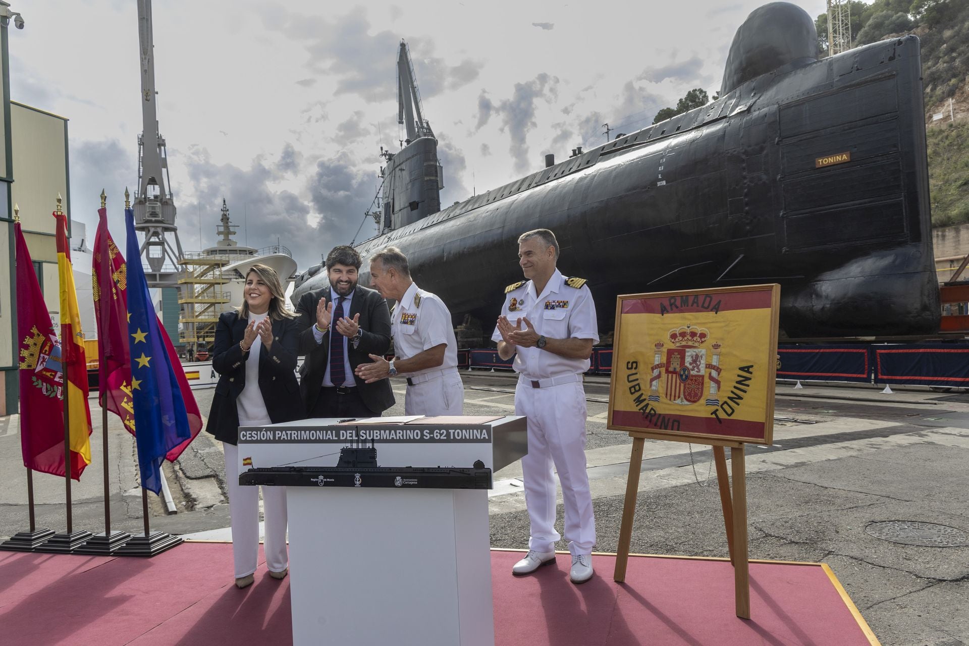El Ayuntamiento de Cartagena asume la titularidad del submarino &#039;Tonina&#039;, en imágenes