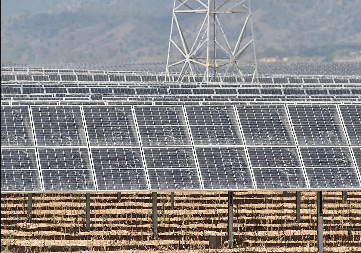 Planta fotovoltaica de Algibicos, en Baños y Mendigo.