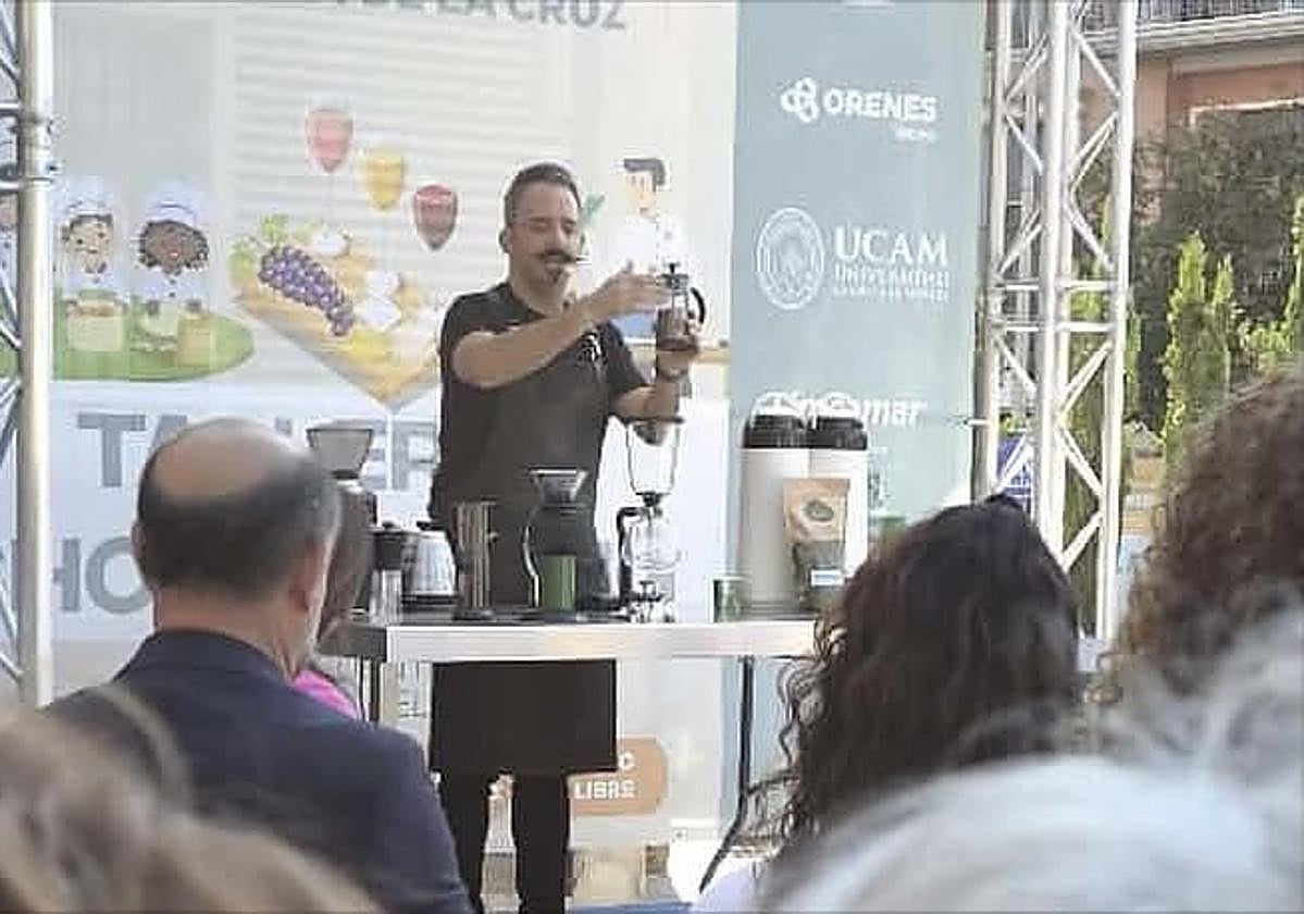 Taller de Café Sazillo en la plaza de San Juan de la Cruz.