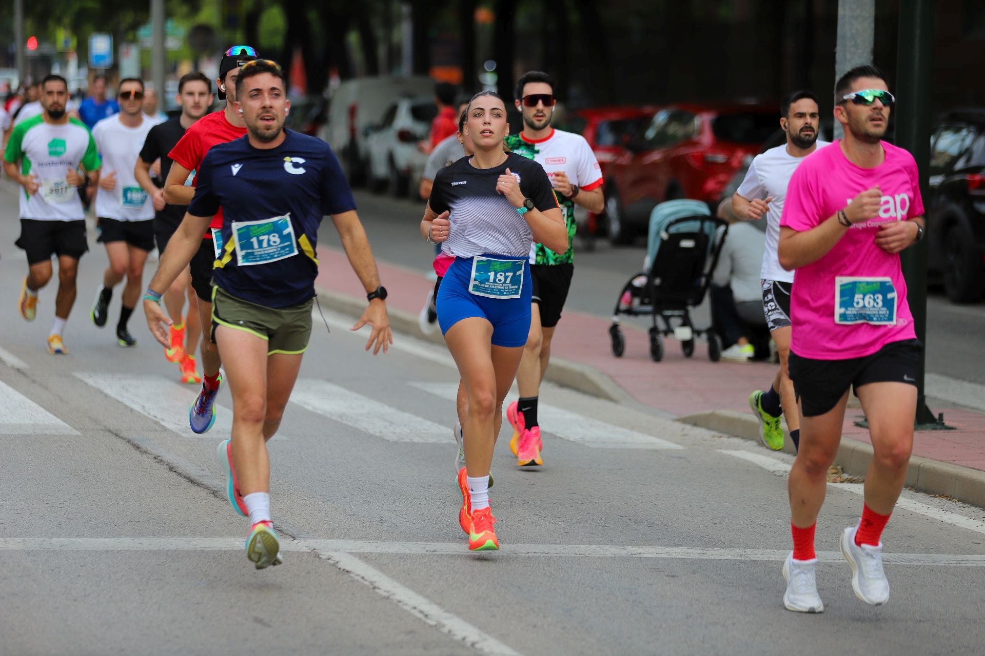 En imágenes, la VII Carrera de Empresas en Murcia