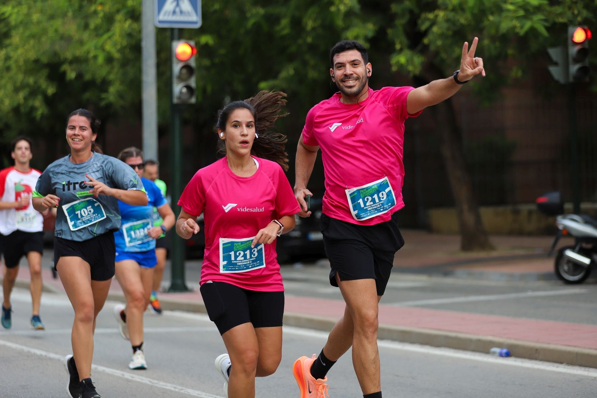 En imágenes, la VII Carrera de Empresas en Murcia
