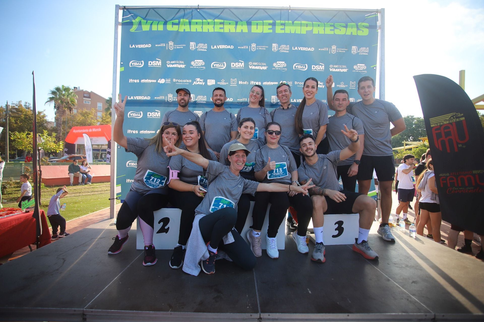 En imágenes, la VII Carrera de Empresas en Murcia