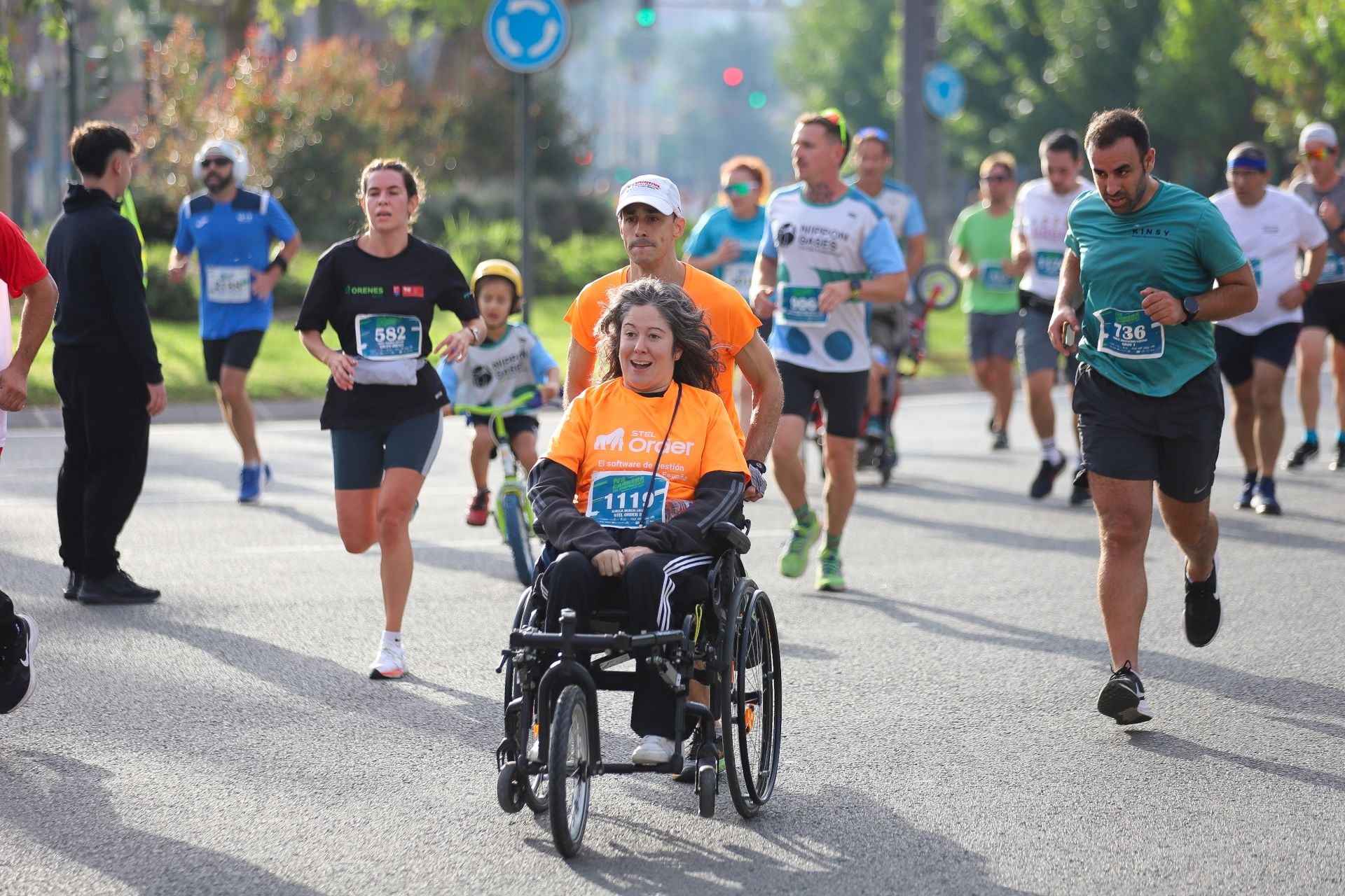 En imágenes, la VII Carrera de Empresas en Murcia