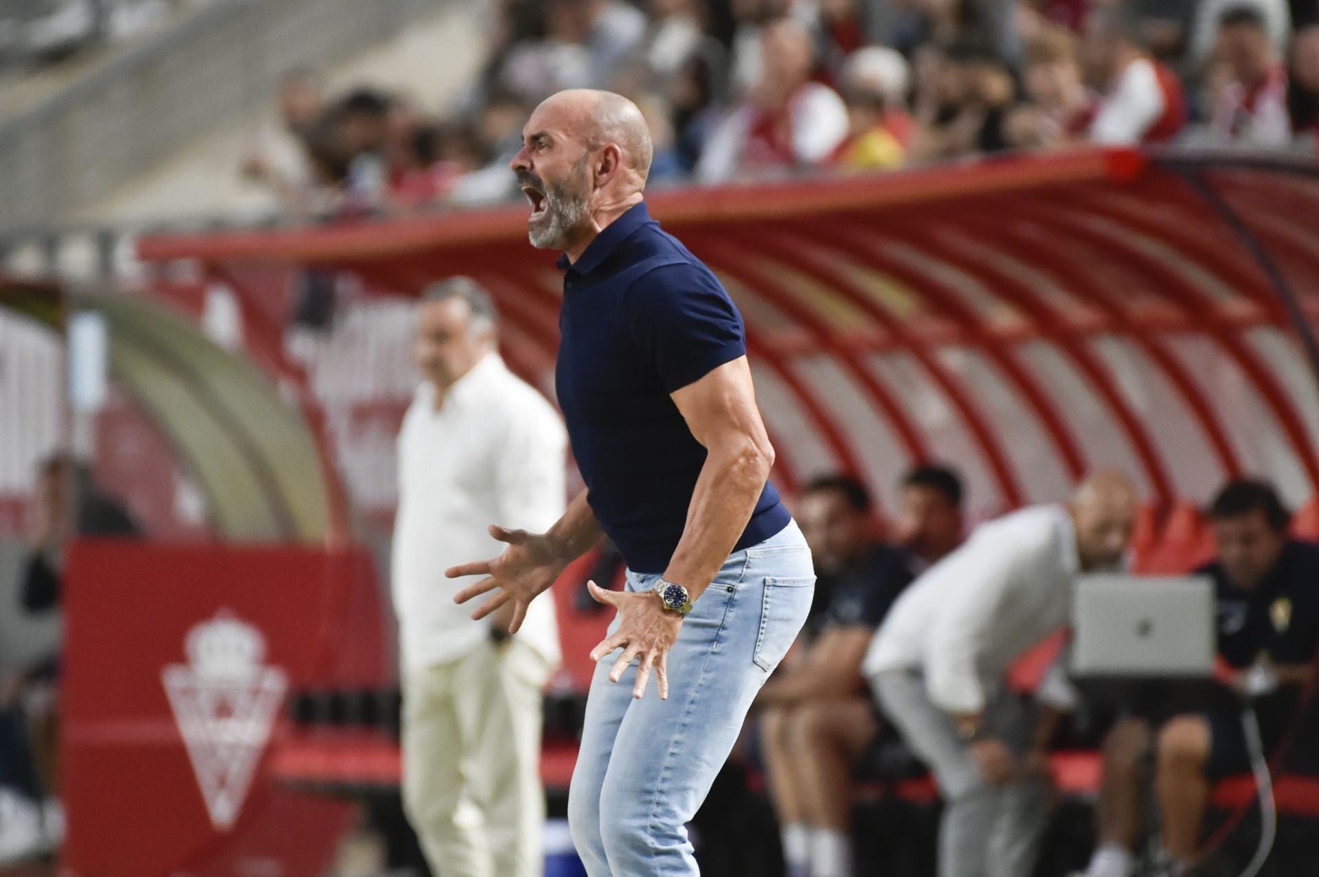 El Real Murcia se estrella ante el Ibiza, en imágenes