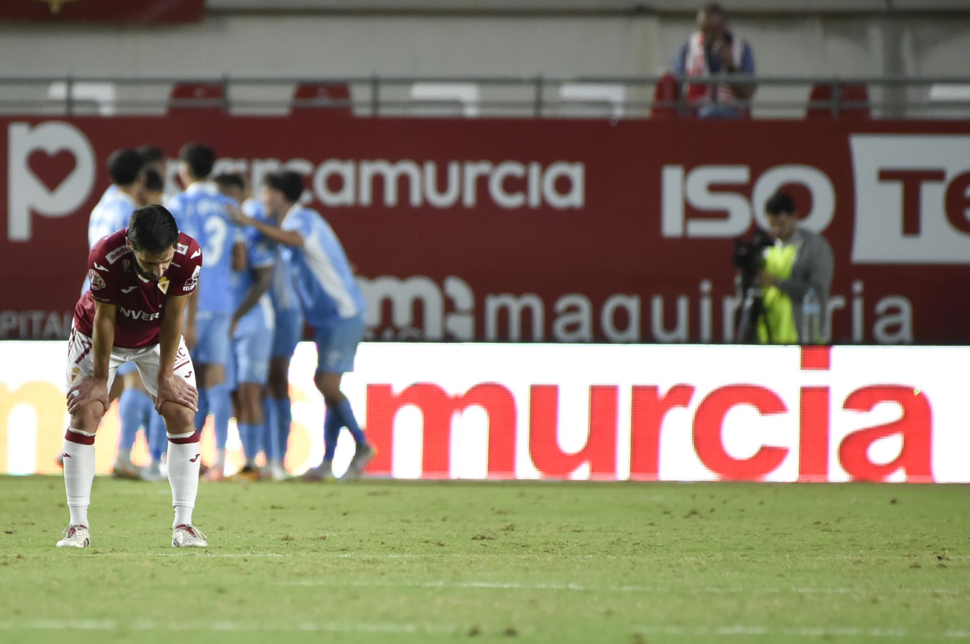 El Real Murcia se estrella ante el Ibiza, en imágenes