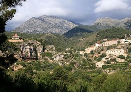 Panorámica de El Berro, pedanía alta de Alhama de Murcia, en el entorno natural de Sierra Espuña.