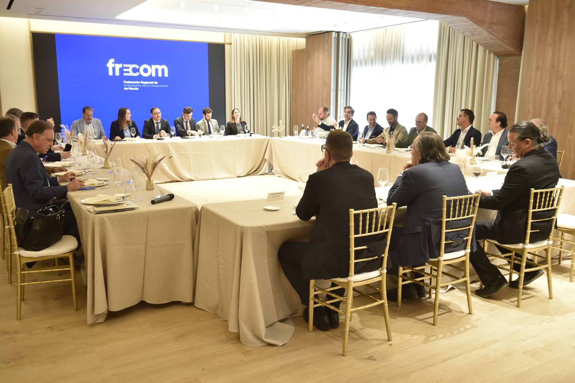 El foro &#039;Protagonistas Frecom&#039;, en imágenes